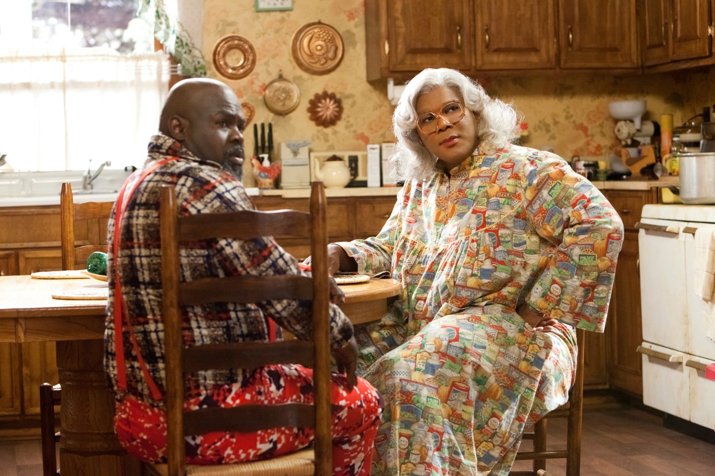 Brown (David Mann) and Madea (Tyler Perry) in TYLER PERRY’S MADEA’S BIG HAPPY FAMILY.